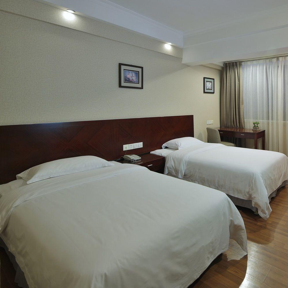 Paco Hotel Guangzhou Jiangtai Road Metro Branch Exterior photo