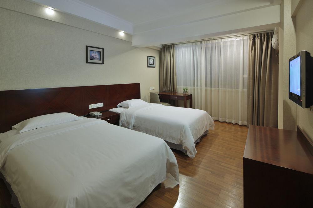 Paco Hotel Guangzhou Jiangtai Road Metro Branch Exterior photo