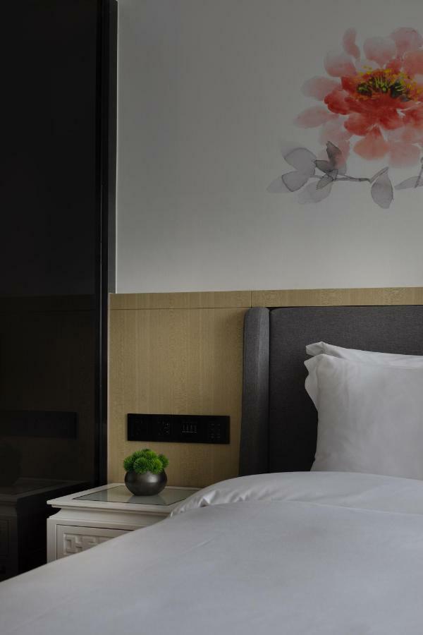 Paco Hotel Guangzhou Jiangtai Road Metro Branch Exterior photo